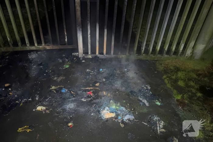 Buitenbrand bij een hekwerk