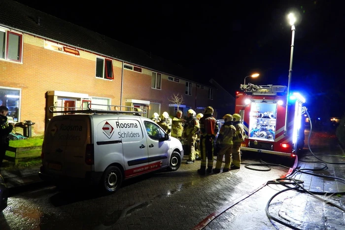 Brandweer ingezet bij woningbrand
