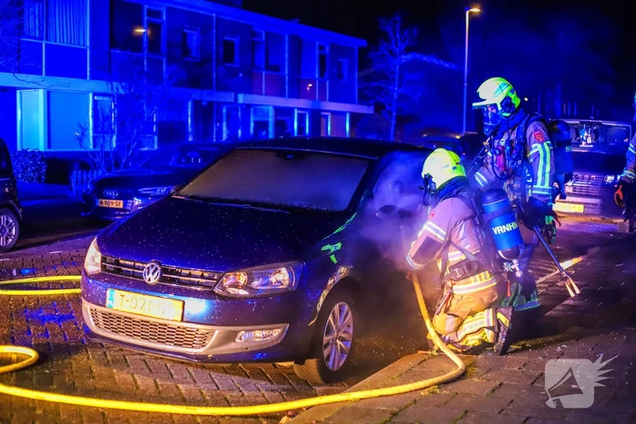 Voertuig in vlammen op: schade onherstelbaar