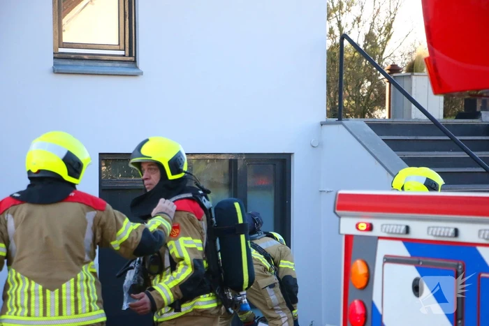Veel rookontwikkeling bij brand in kantoorpand
