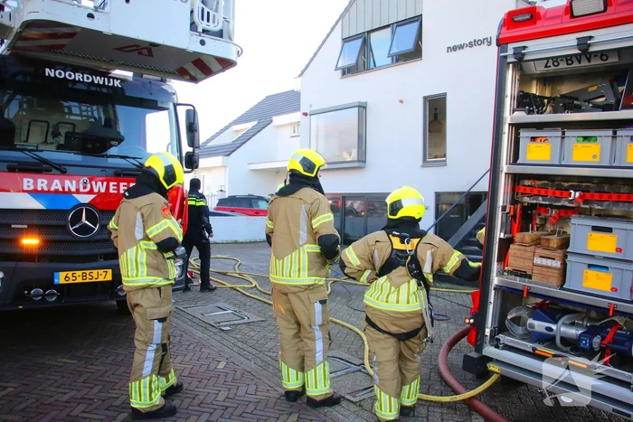 Veel rookontwikkeling bij brand in kantoorpand