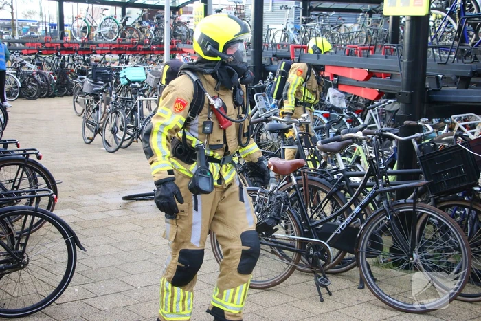 Elektrische fiets vat vlam in fietsenstalling