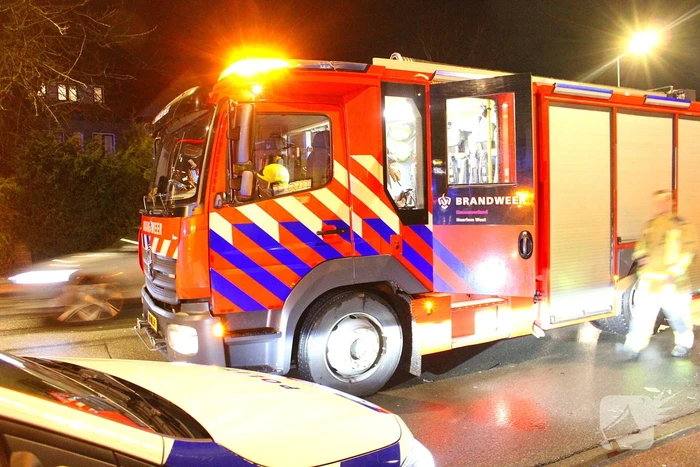 Twee voertuigen lopen schade op bij aanrijding