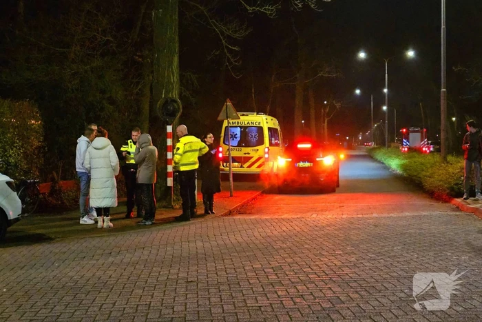 Fietser ten val op kruising
