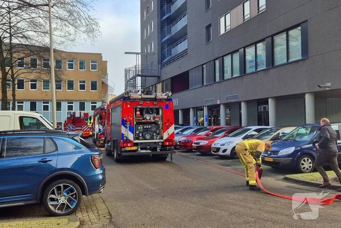 Flatbewoners geavacueerd bij brand in flatwoning
