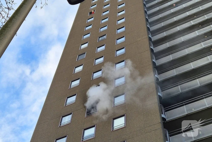 Flatbewoners geavacueerd bij brand in flatwoning