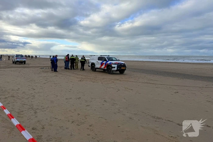 Vat met mogelijk chloorgas aangetroffen op strand
