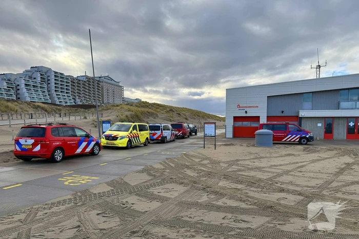 Vat met mogelijk chloorgas aangetroffen op strand