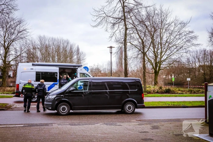Groot gebied afgezet na vondst explosief