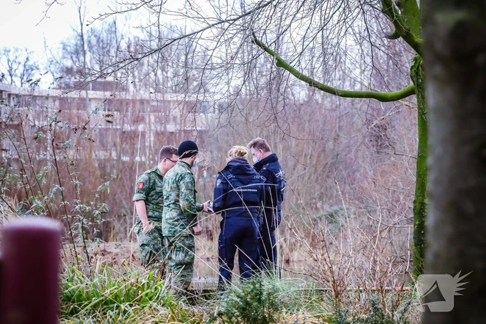 Groot gebied afgezet na vondst explosief