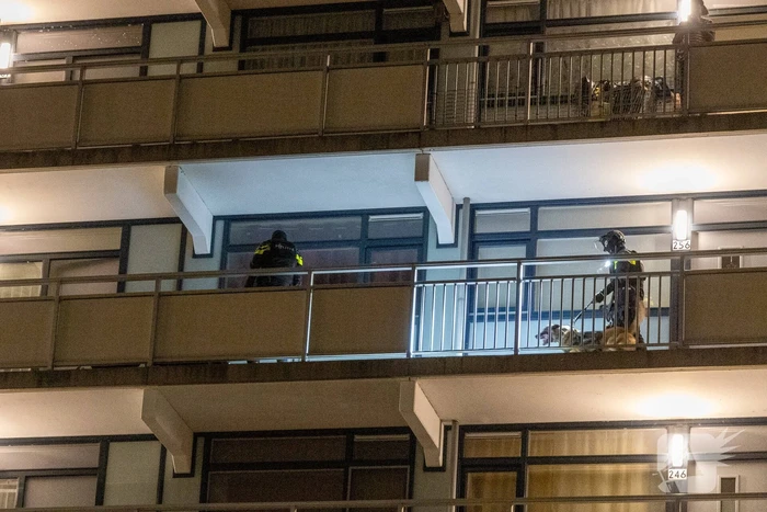 Politie doet onderzoek naar steekpartij en houdt mogelijke verdachte aan