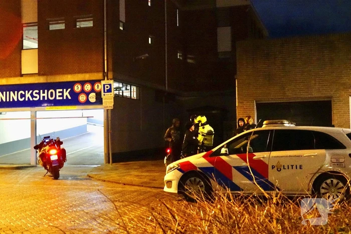 Auto kraker op heterdaad aangehouden