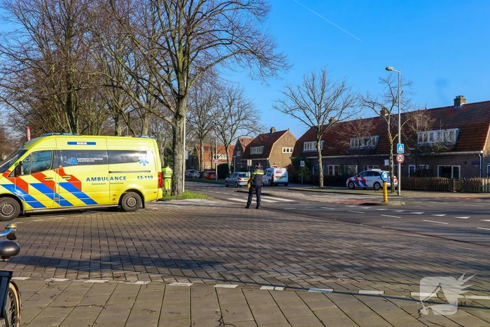 Vrouw aangereden door bestuurder van bestelauto