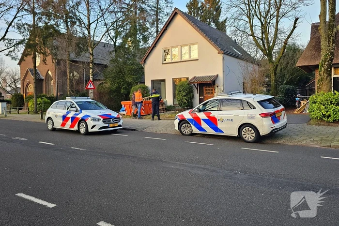 Politie massaal ingezet voor verdachte situatie bij woning in aanbouw