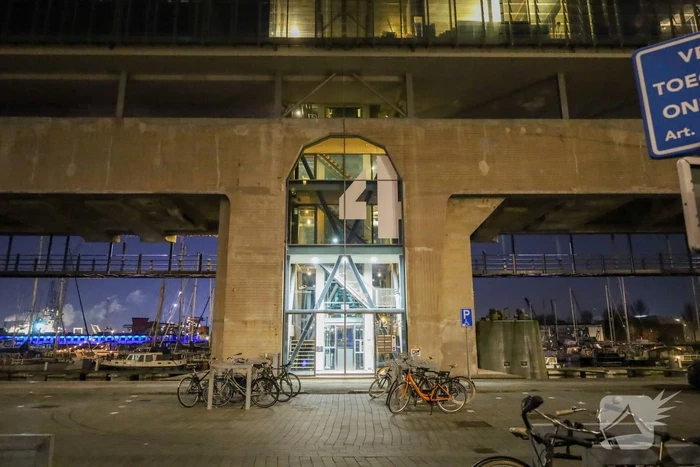 Politie houdt twee inbrekers aan na inbraak