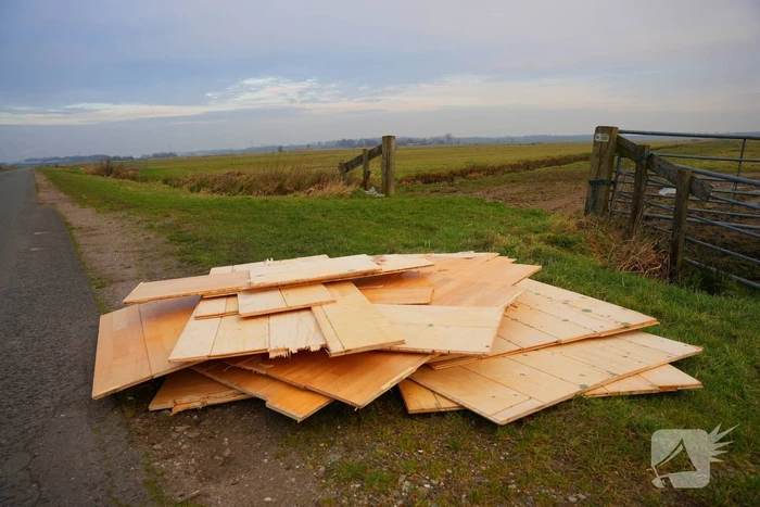 Serie van bouwafvaldumpingen in buitengebied