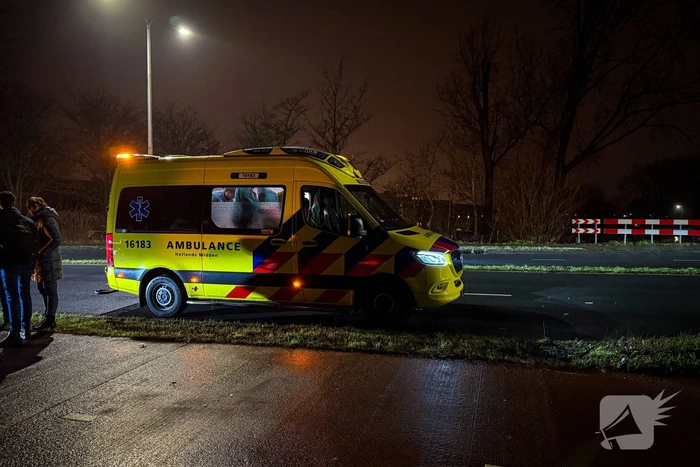 Scooterrijder komt ten val bij aanrijding