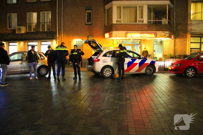 Automobilist ziet scooterrijder over het hoofd