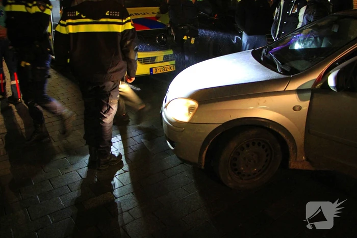 Automobilist ziet scooterrijder over het hoofd