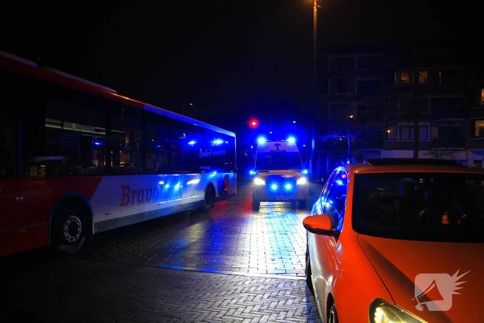 Automobilist ziet scooterrijder over het hoofd