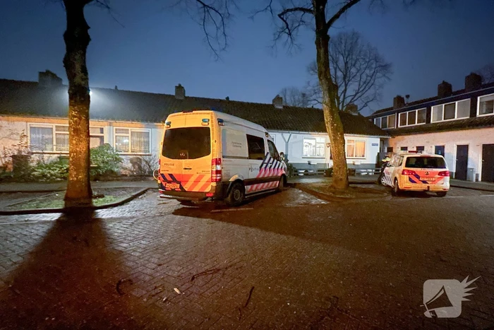 Politie doet onderzoek in woning na overval