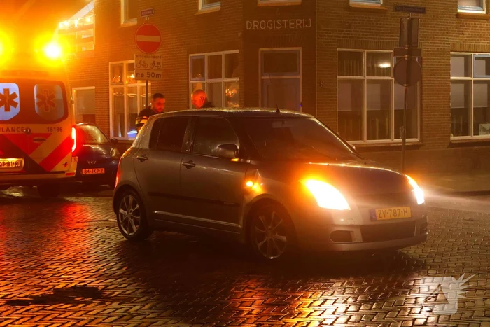Fietser gewond naar ziekenhuis bij aanrijding met automobilist