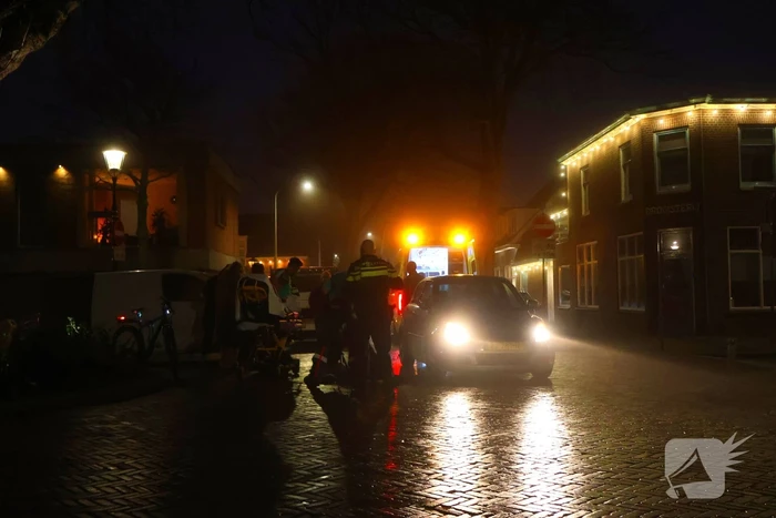 Fietser gewond naar ziekenhuis bij aanrijding met automobilist
