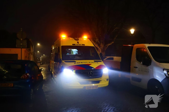 Fietser gewond naar ziekenhuis bij aanrijding met automobilist