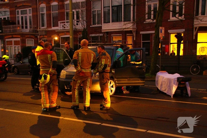 Persoon gewond bij botsing tussen tram en auto
