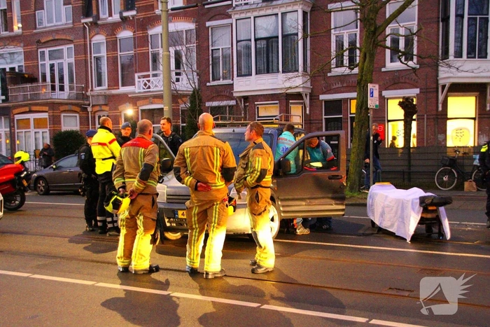 Persoon gewond bij botsing tussen tram en auto