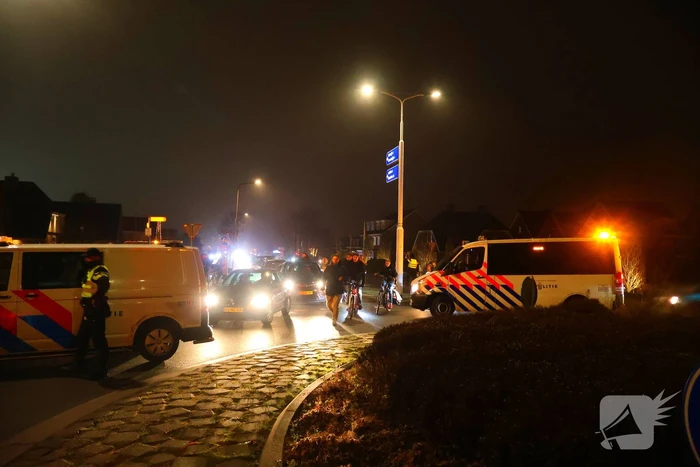 Politie grootschalig aanwezig bij bekerwedstrijd