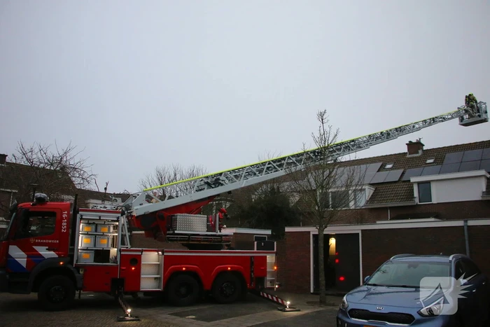 Schoorsteenbrand snel onder controle