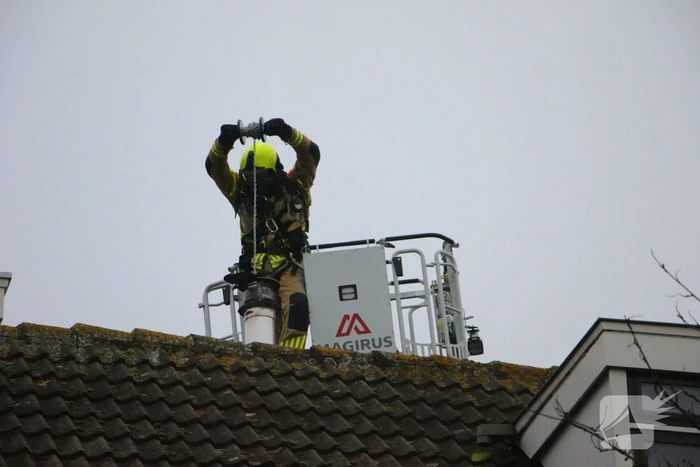 Schoorsteenbrand snel onder controle