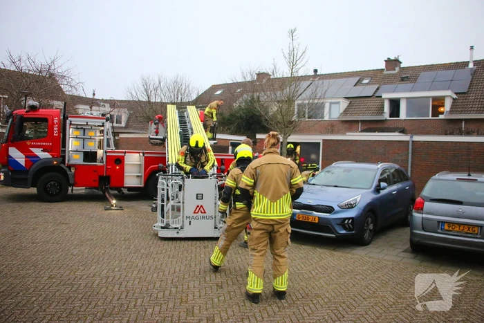 Schoorsteenbrand snel onder controle