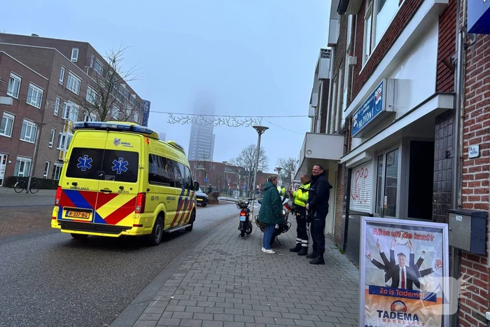 Scooterrijder in botsing met auto