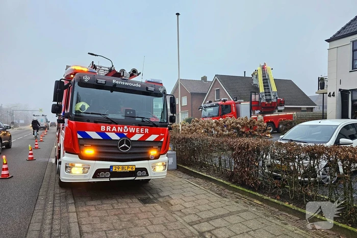 Brandweer bestrijdt schoorsteenbrand