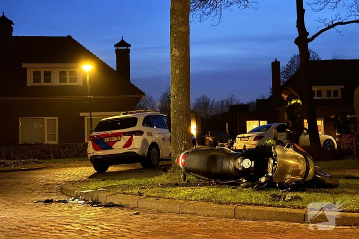 Motorrijder gewond bij botsing met auto
