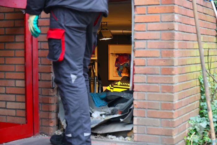 Opnieuw explosie bij portiekdeur