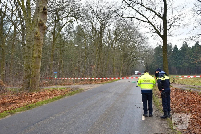 Voetganger (82) overlijdt na ongeval met auto