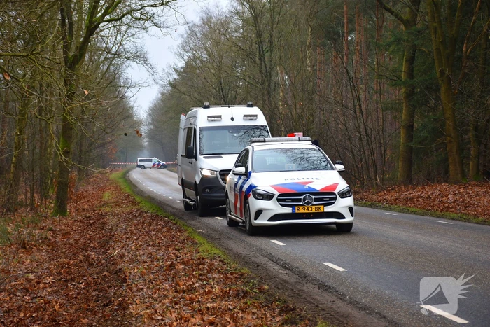 Voetganger (82) overlijdt na ongeval met auto