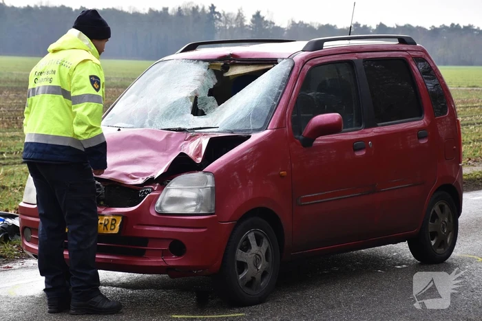 Voetganger (82) overlijdt na ongeval met auto