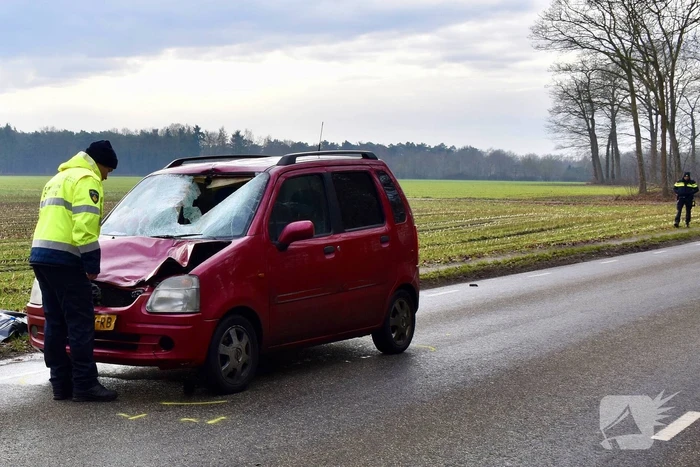 Voetganger (82) overlijdt na ongeval met auto