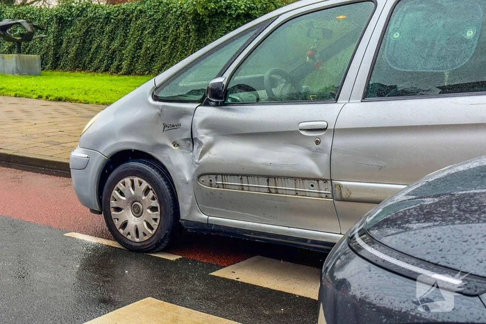 Auto's lopen fikse schade op bij ongeval