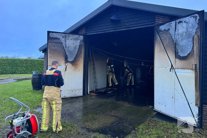 Flinke schade naar brand in schuur, paard gered