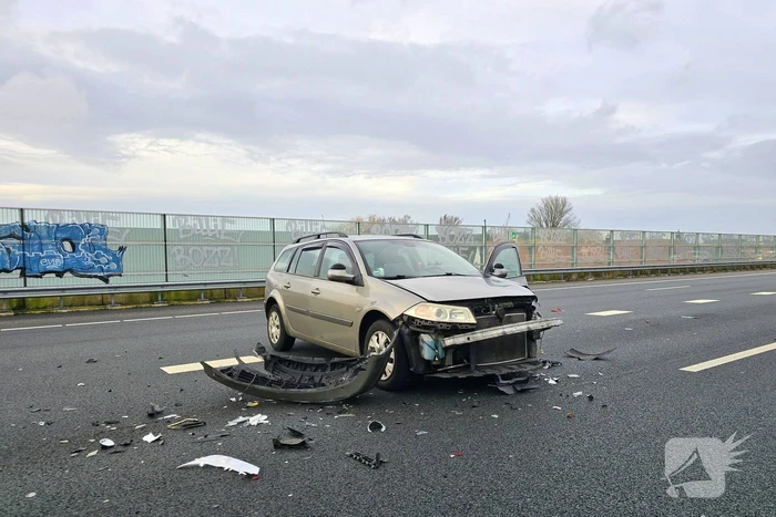 Snelweg afgesloten na ongeval