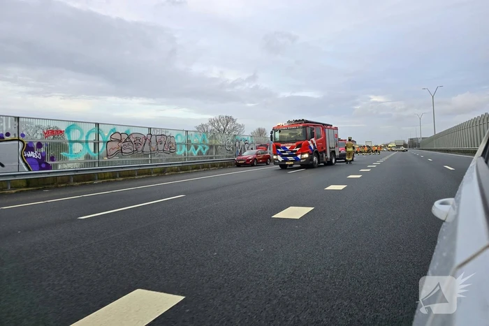 Snelweg afgesloten na ongeval