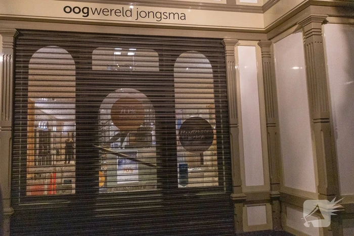 Politie doet onderzoek naar overval op brillenwinkel