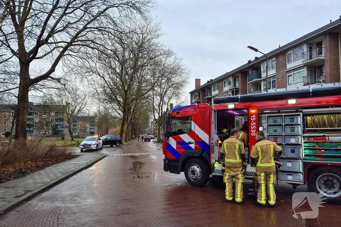 Balkon zwartgeblakerd na brand bij conflict