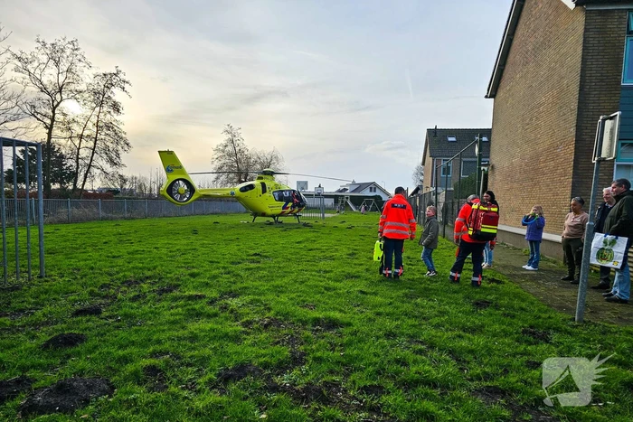 Traumahelikopter trekt veel bekijks