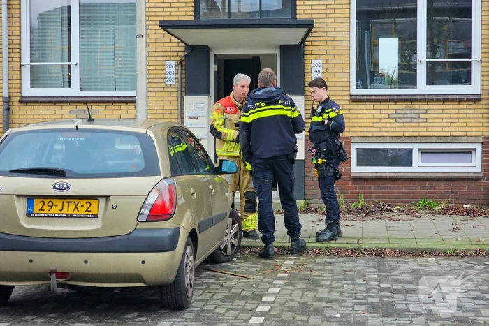 Vlooienbom verbrand in portiekwoning